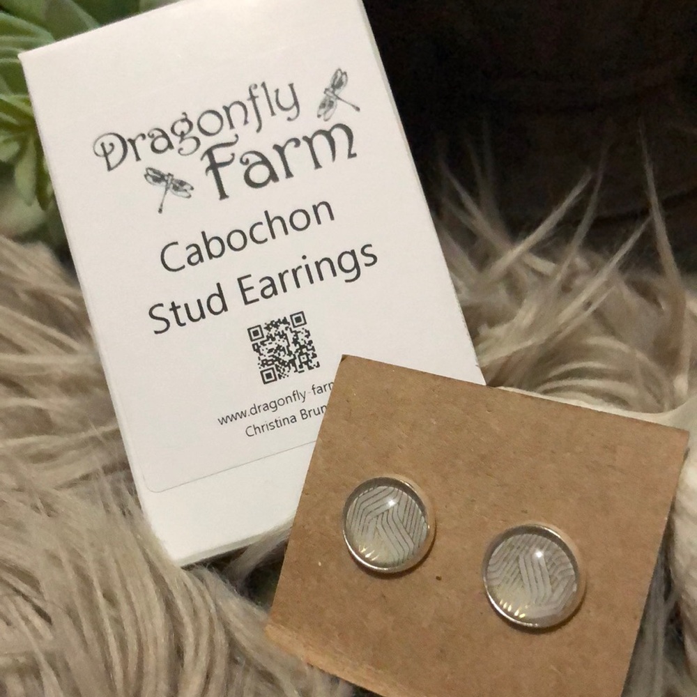 NEW Cabochon Stud Earrings-Silver Toned